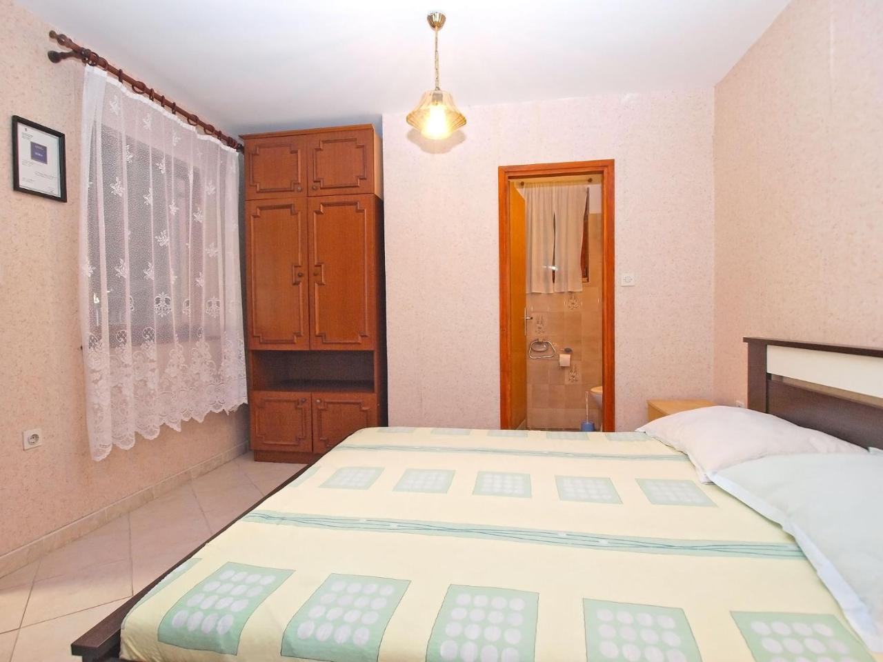 Rooms Antun 1238 Μεντουλίν Εξωτερικό φωτογραφία