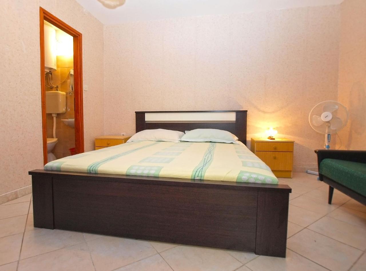 Rooms Antun 1238 Μεντουλίν Εξωτερικό φωτογραφία