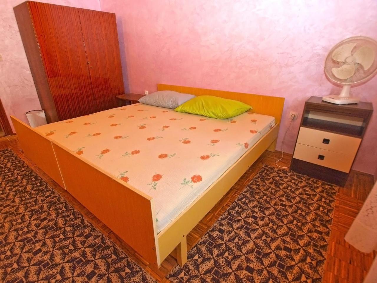 Rooms Antun 1238 Μεντουλίν Εξωτερικό φωτογραφία
