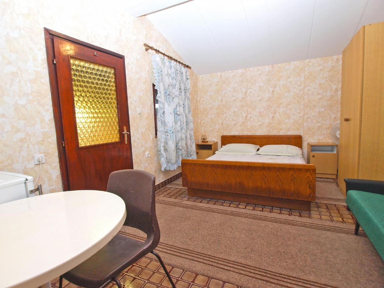 Rooms Antun 1238 Μεντουλίν Εξωτερικό φωτογραφία