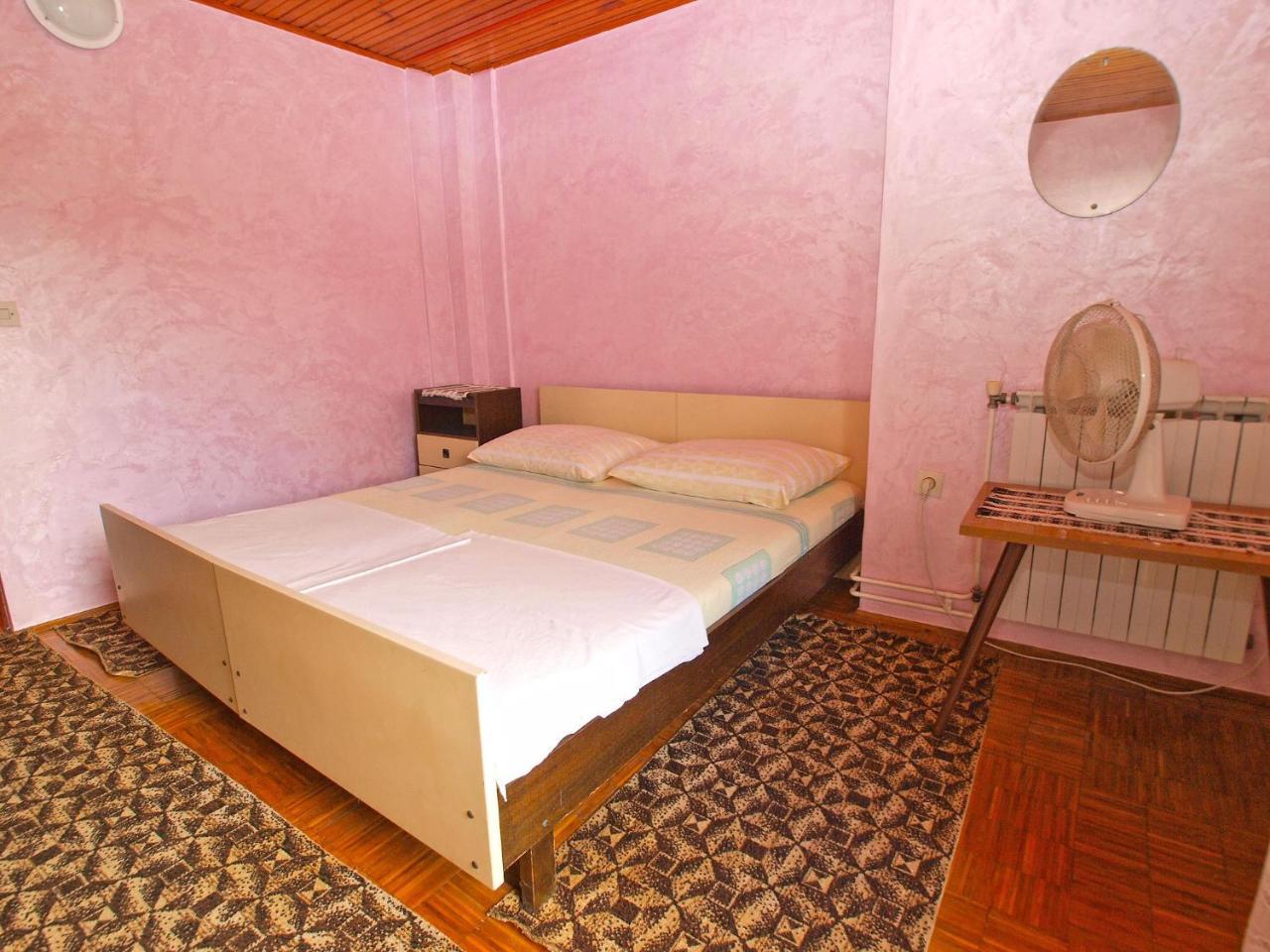 Rooms Antun 1238 Μεντουλίν Εξωτερικό φωτογραφία
